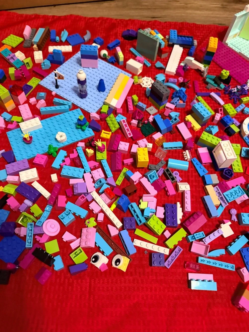 Lego lot with Azari Firedancer mini figure